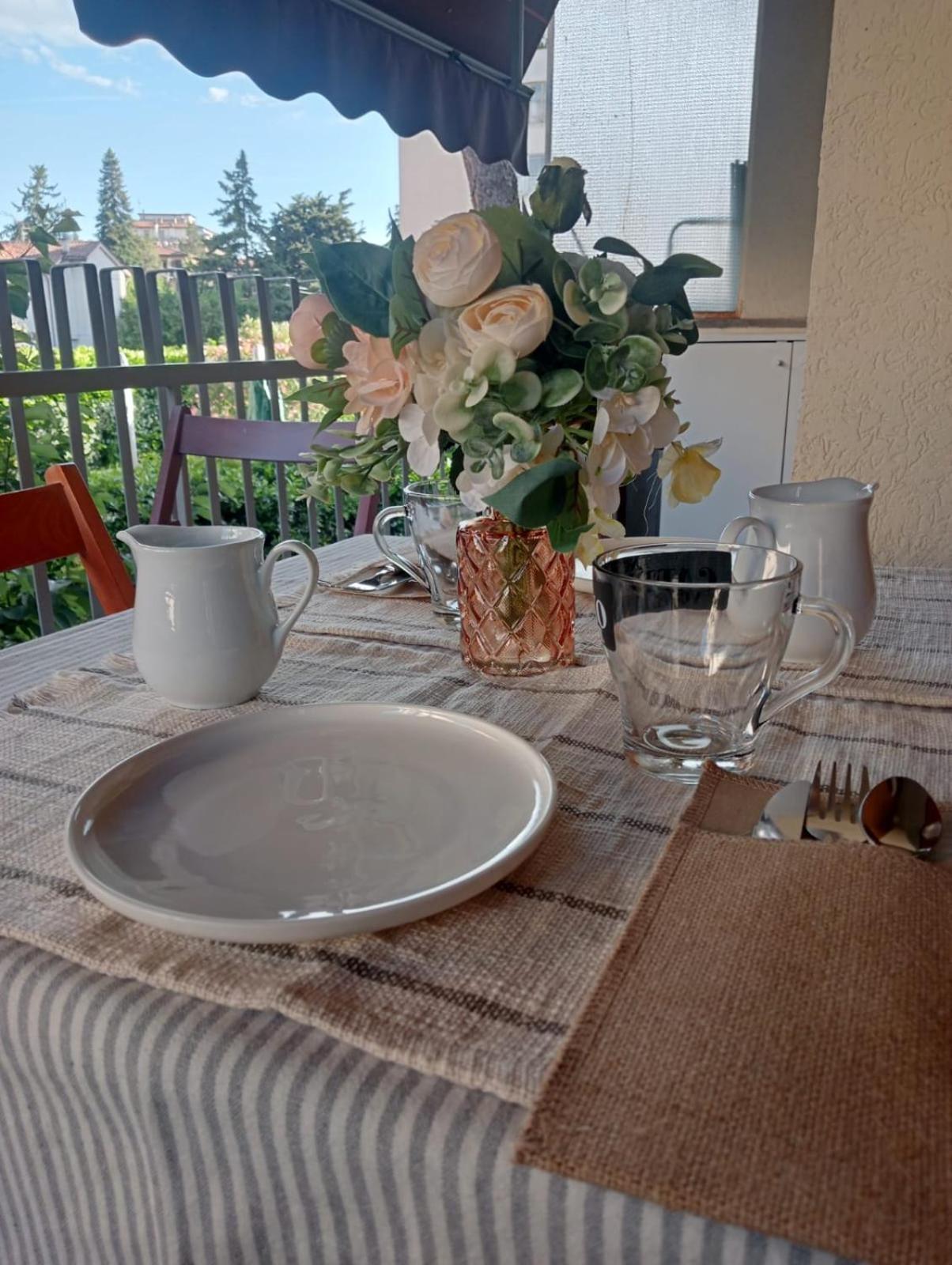 Bed And Breakfast Nikari Фолиньо Екстериор снимка